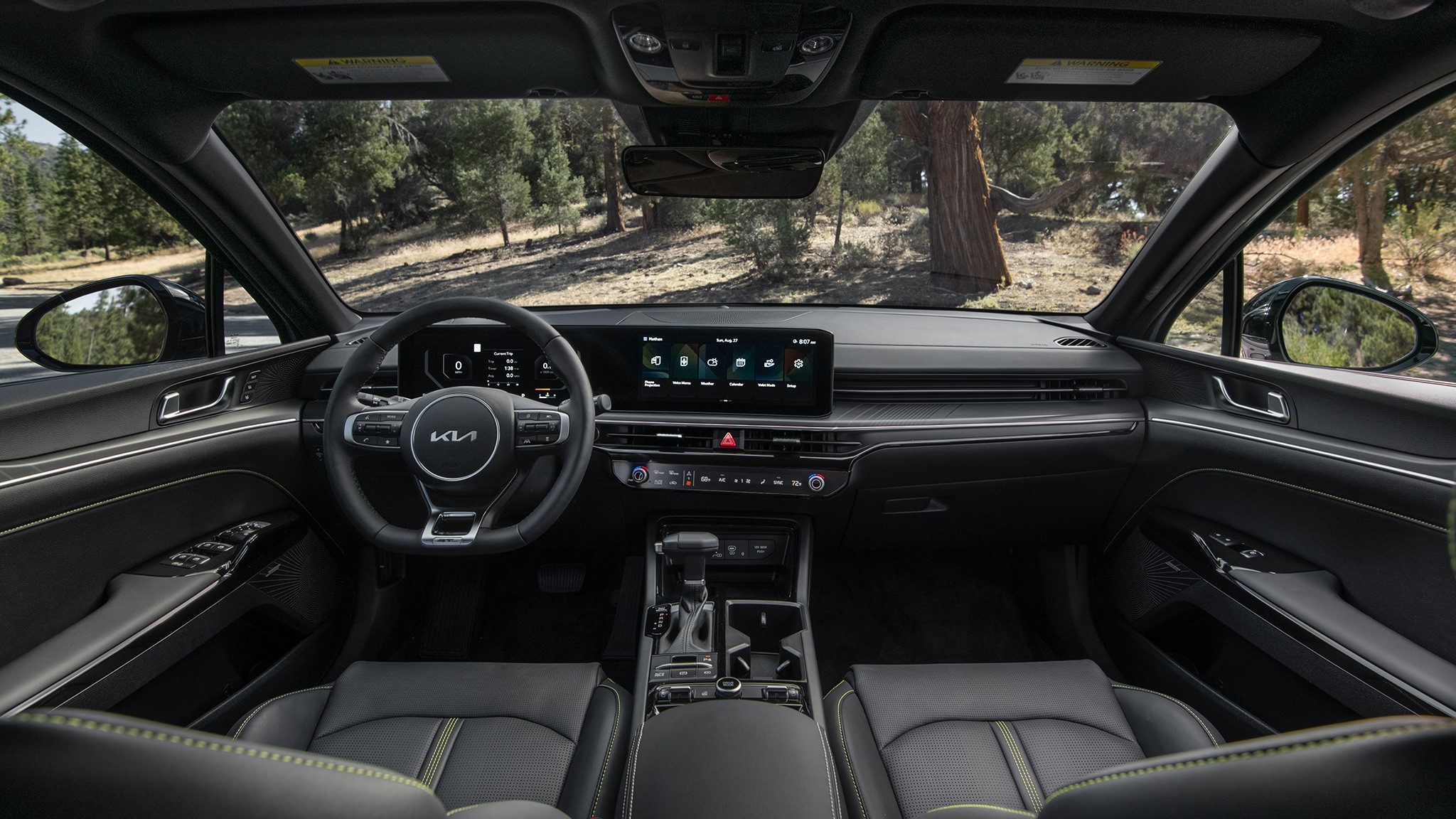 2025 Kia K5 sedan reveal 3