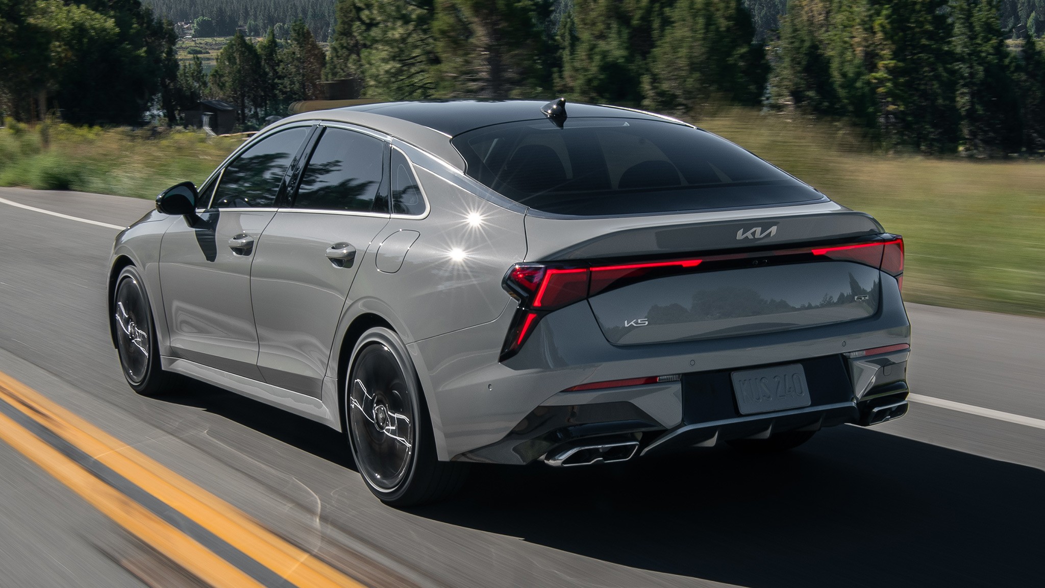 2025 Kia K5 sedan reveal 2