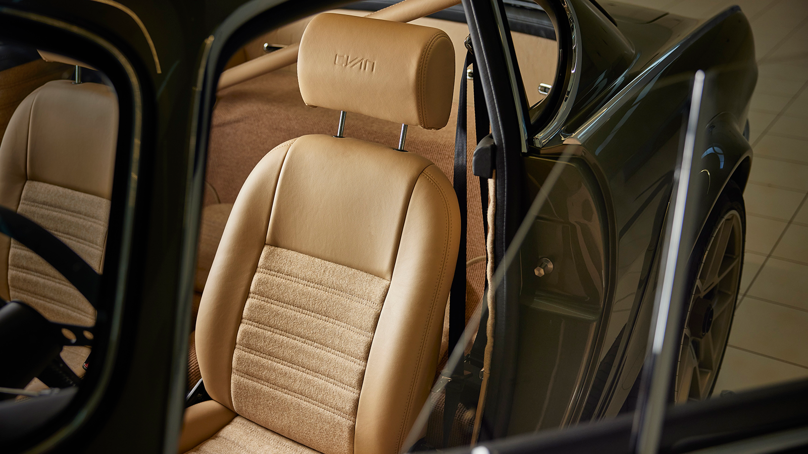 Volvo P1800 Cyan GT 2