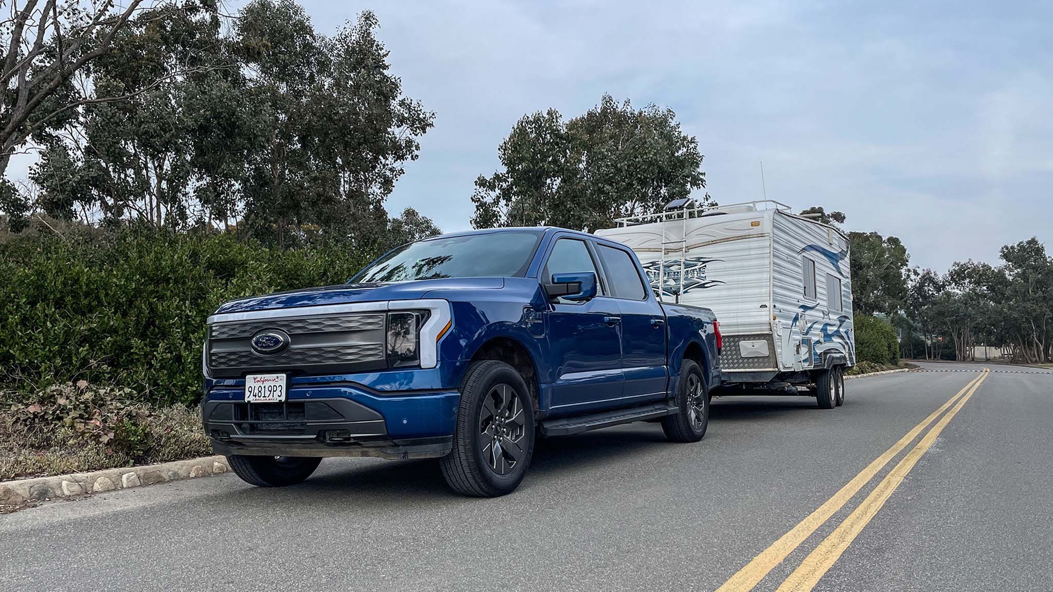 001 long term 2022 ford f150 lightning lariat towing