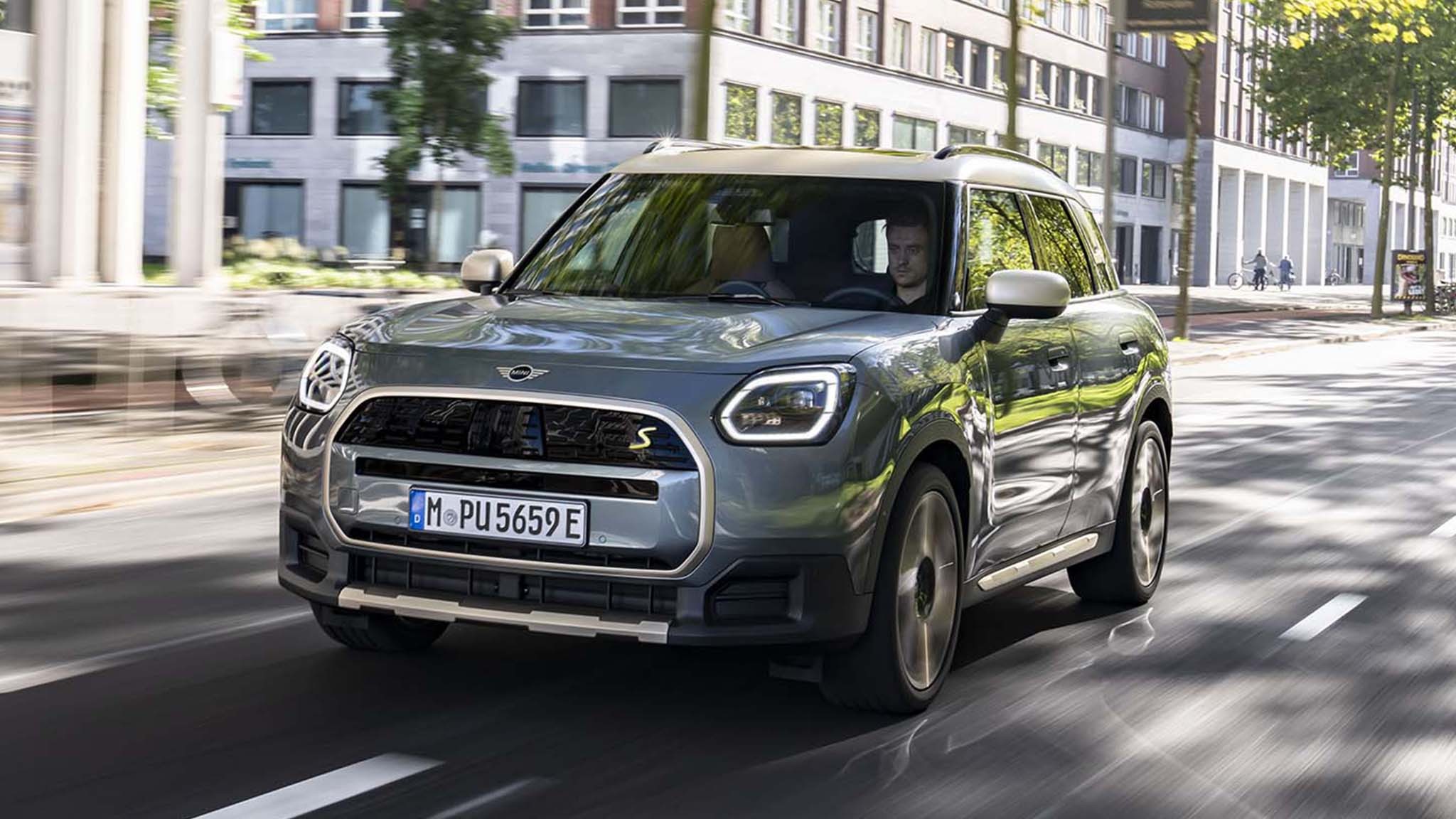 001 2025 mini countryman se lead