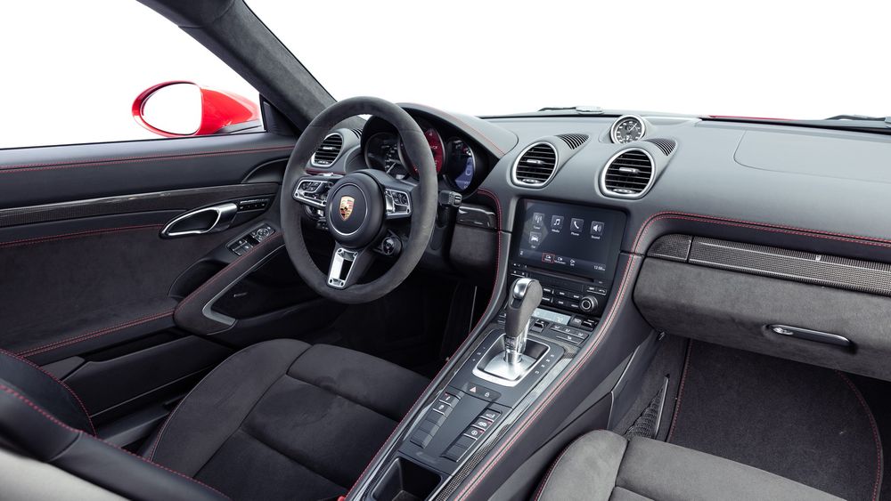 071 2024 BMW M2 vs Porsche 718 Cayman