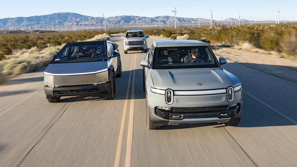 002 2024 Tesla Cybertruck Rivian R1T Ford Lightning Group