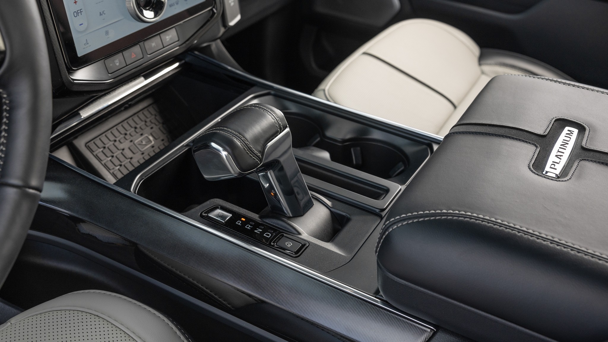 042 2024 Ford Lightning