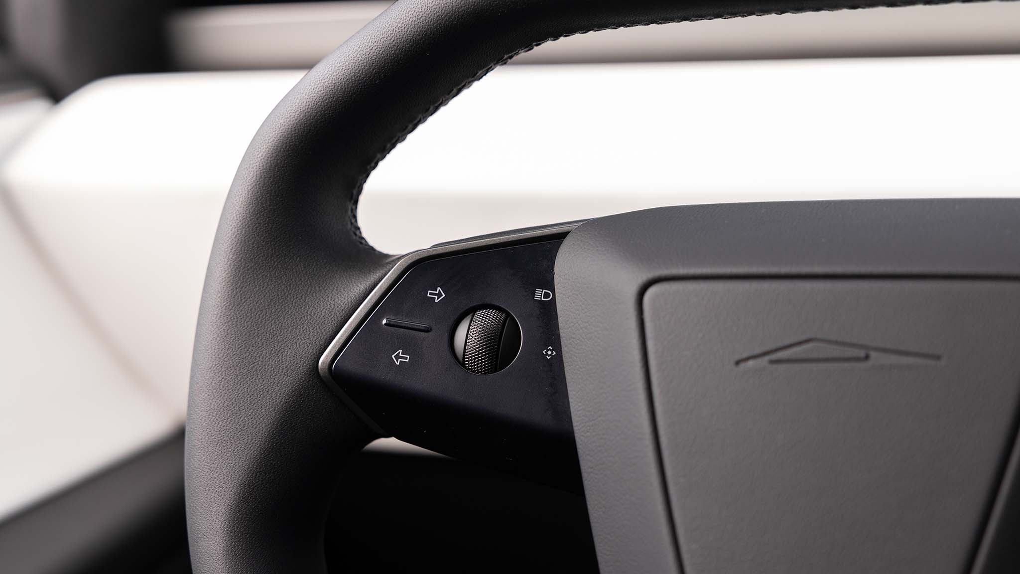 027 2024 Tesla Cybertruck