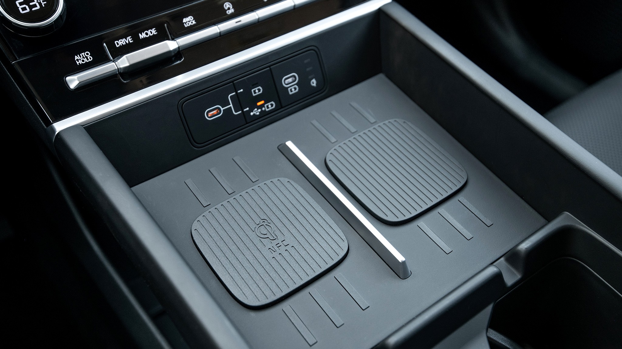 23 2024 Hyundai Santa Fe XRT interior