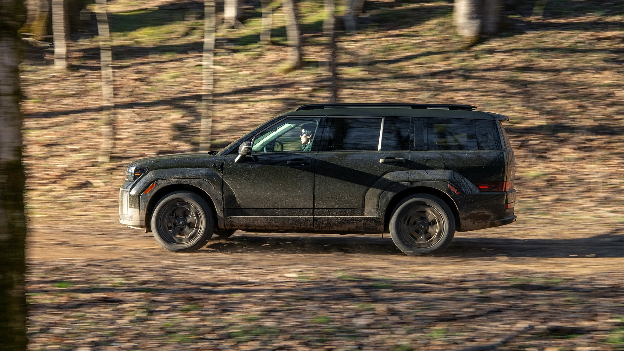 33 2024 Hyundai Santa Fe XRT side view motion