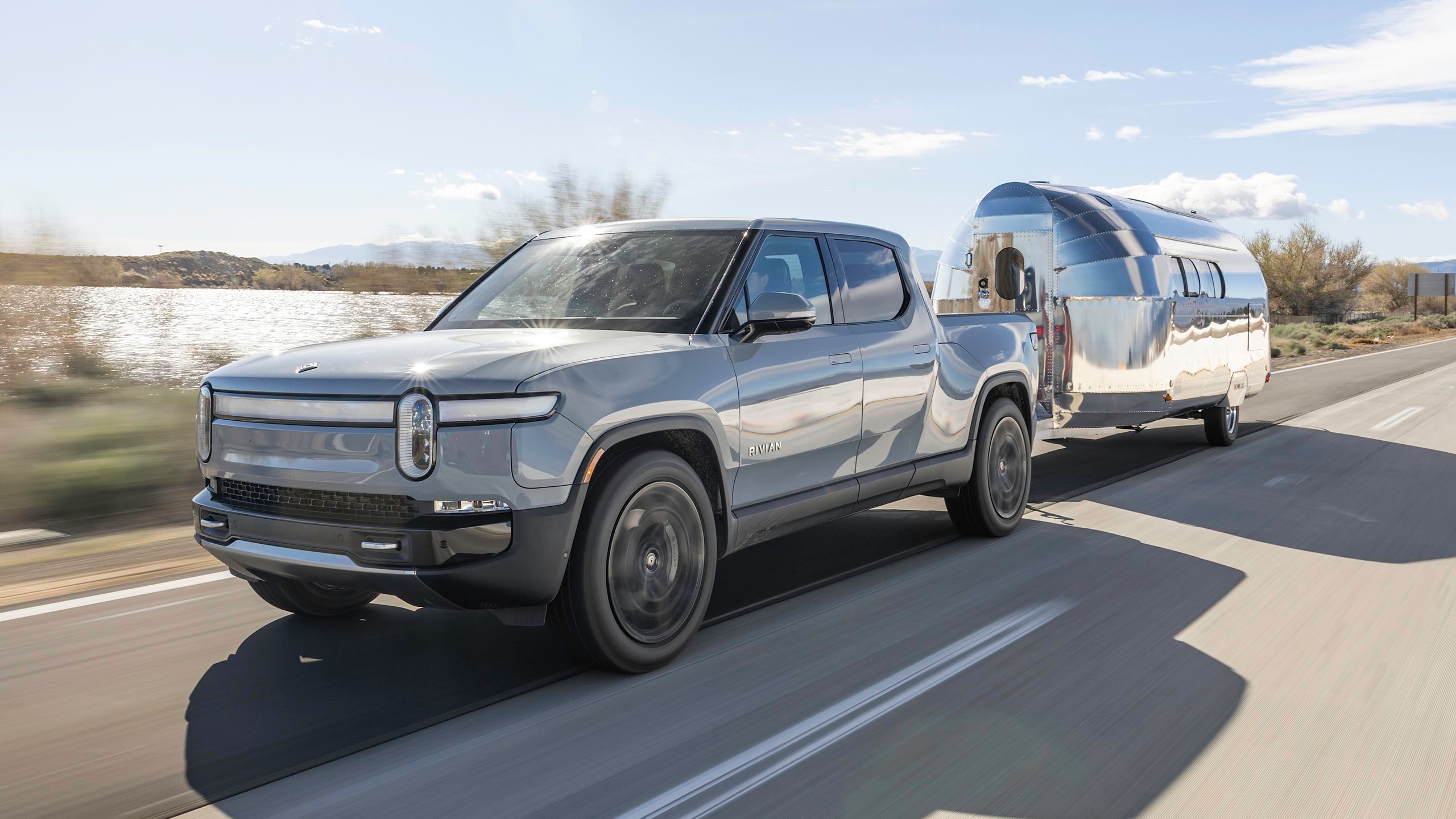 004 2024 Tesla Cybertruck Rivian R1T Ford Lightning