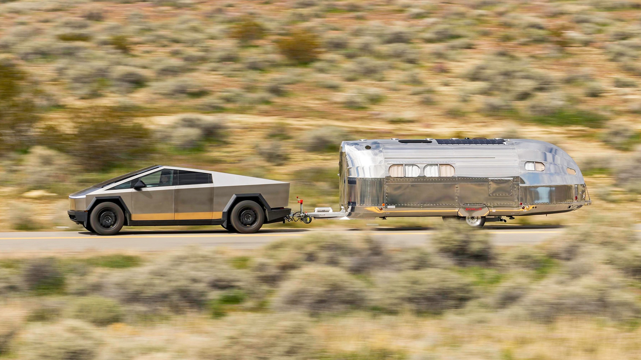 041 2024 Tesla Cybertruck Rivian R1T Ford Lightning