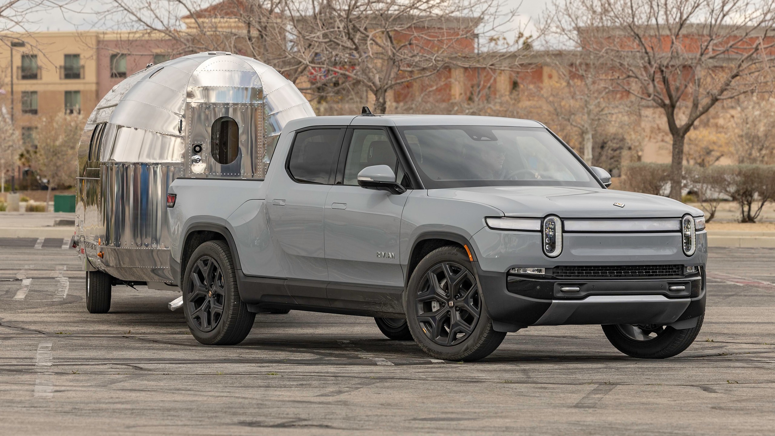 050 2024 Tesla Cybertruck Rivian R1T Ford Lightning