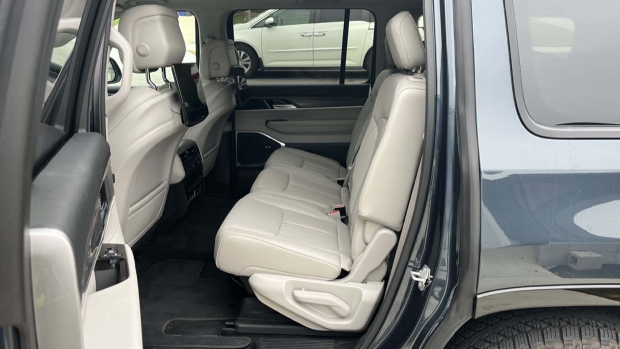 004 2023 jeep wagoner yearlong test interior review