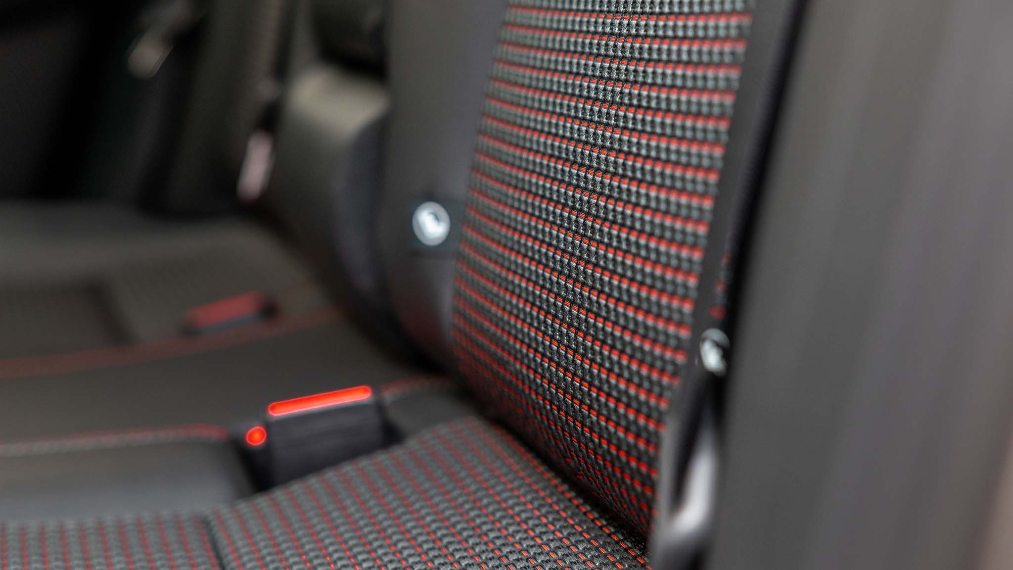 002 2025 Nissan Kicks