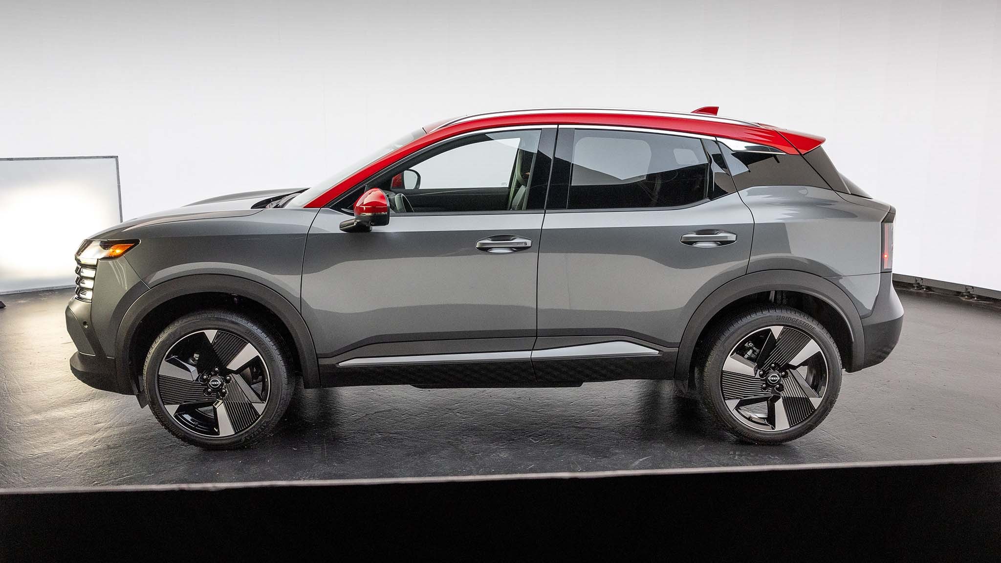 011 2025 Nissan Kicks