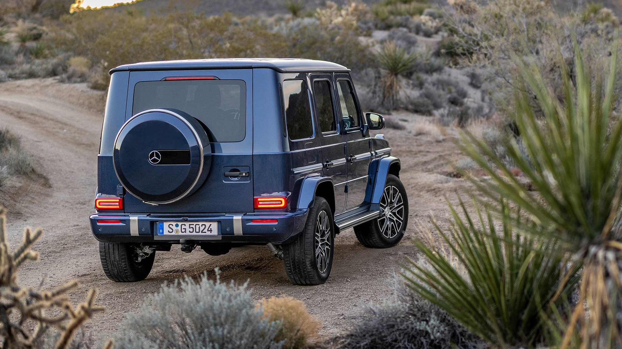 2025 Mercedes Benz G550 reveal 11