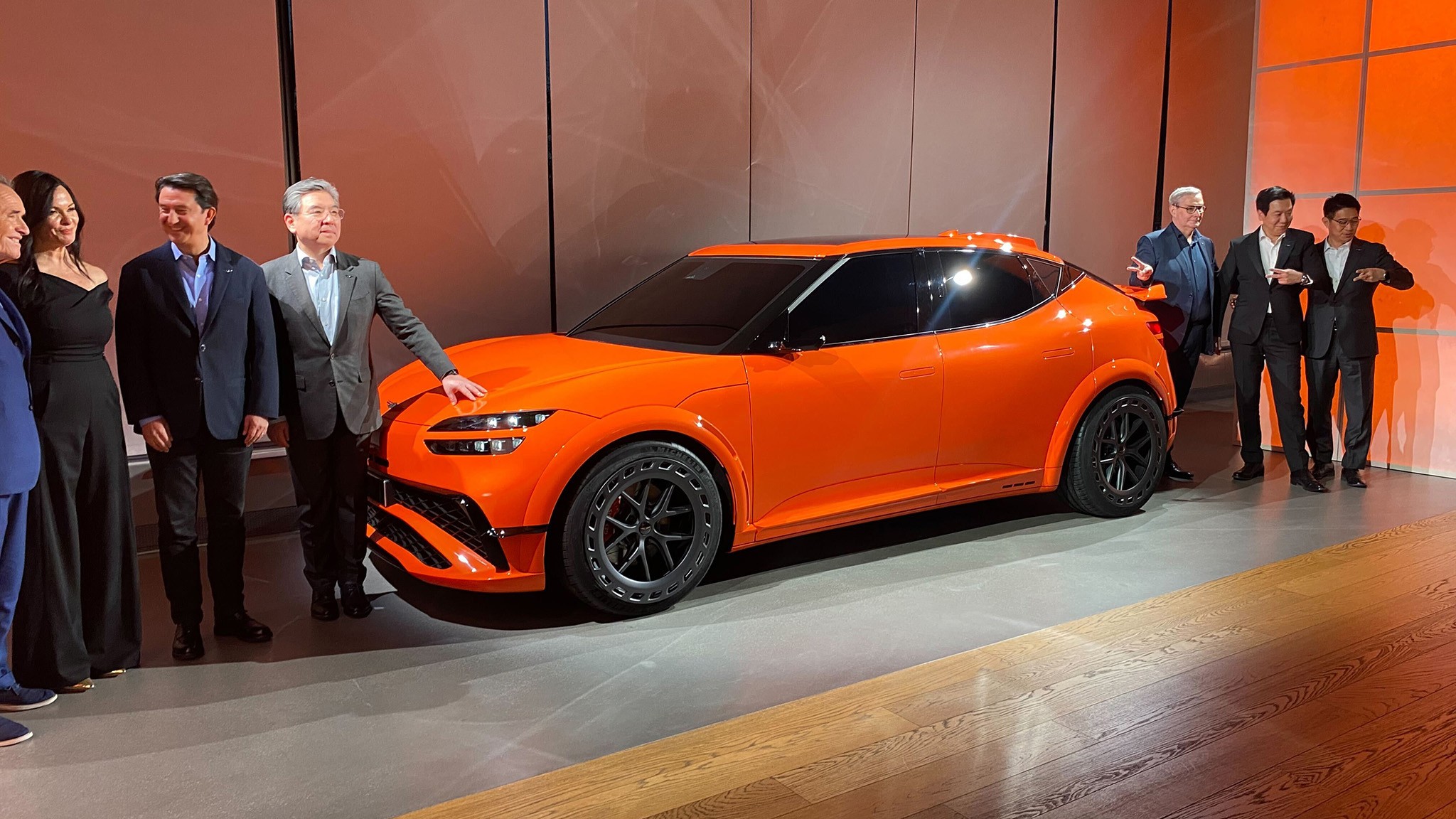 Genesis GV60 Magma   6