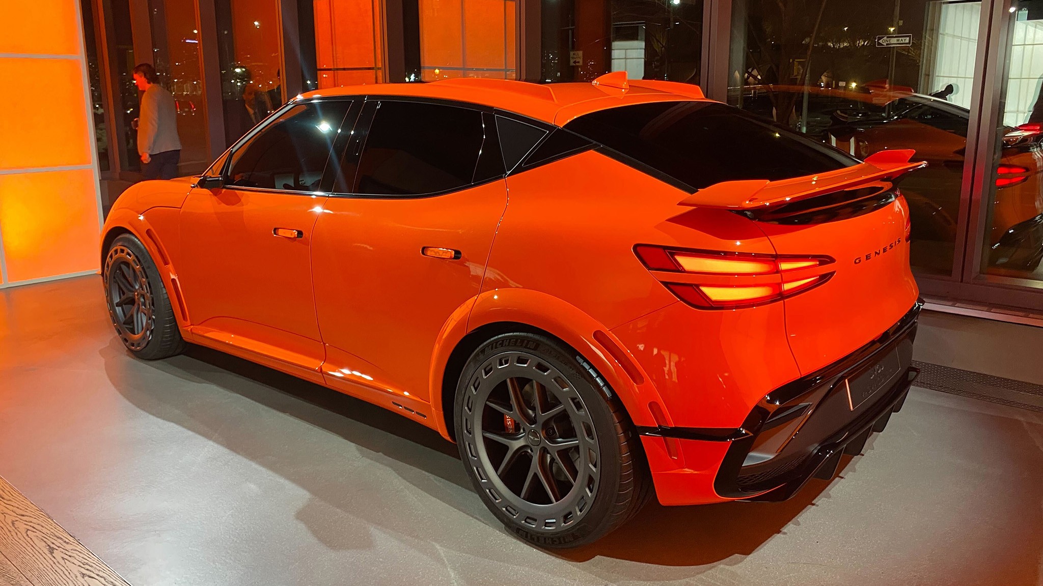 Genesis GV60 Magma   13