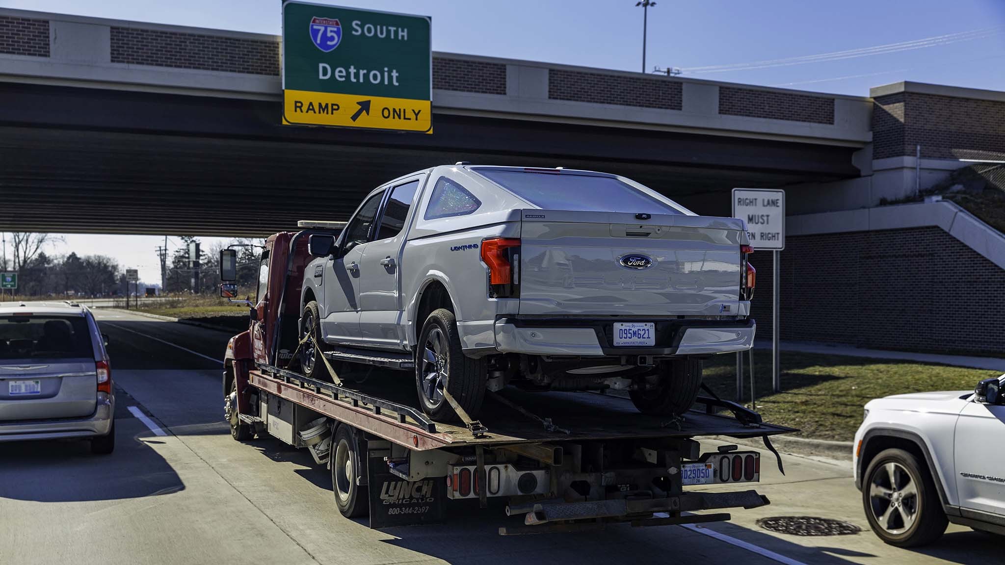 036 2023 ford f150 lightning battery to zero