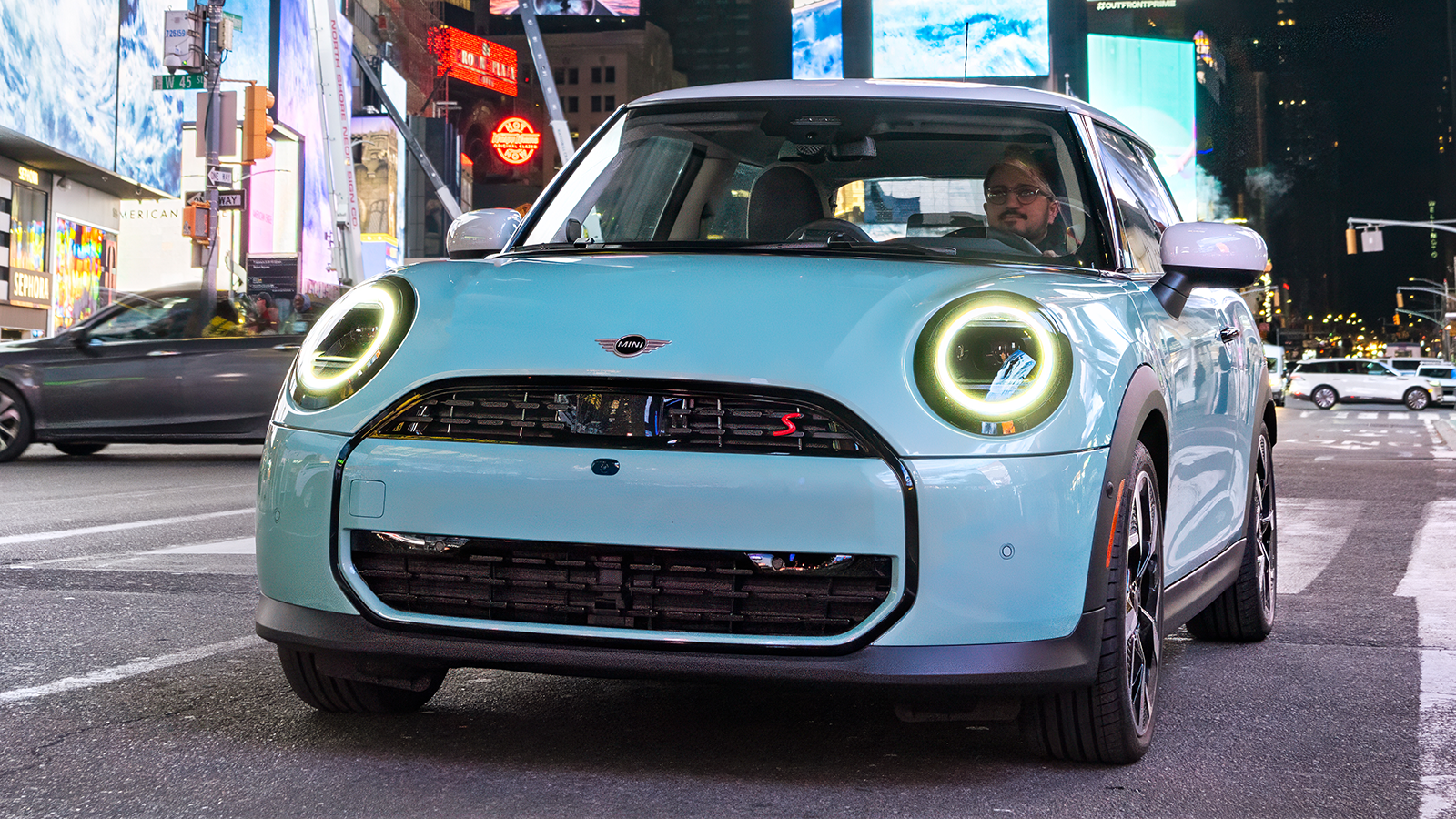 2024 Mini Cooper Hardtop Coupe NYIAS 1