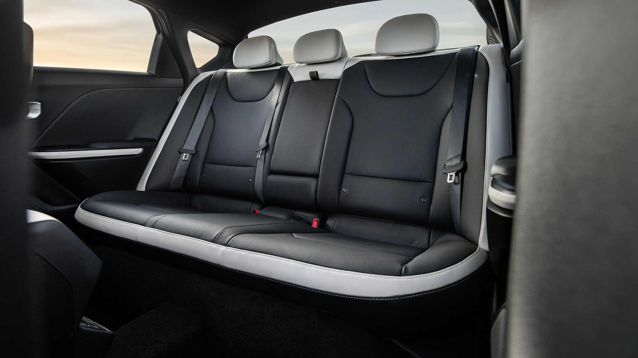 2025 Kia K4 sedan and hatchback 2