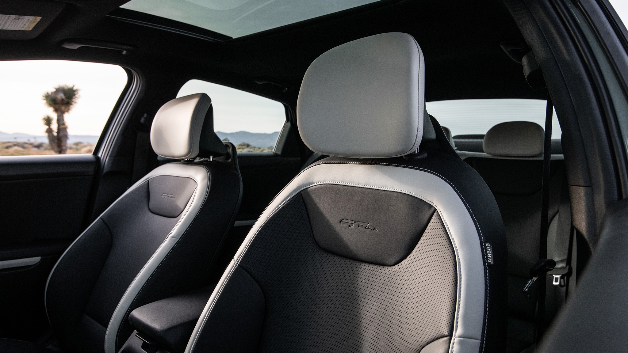 2025 Kia K4 sedan and hatchback 3