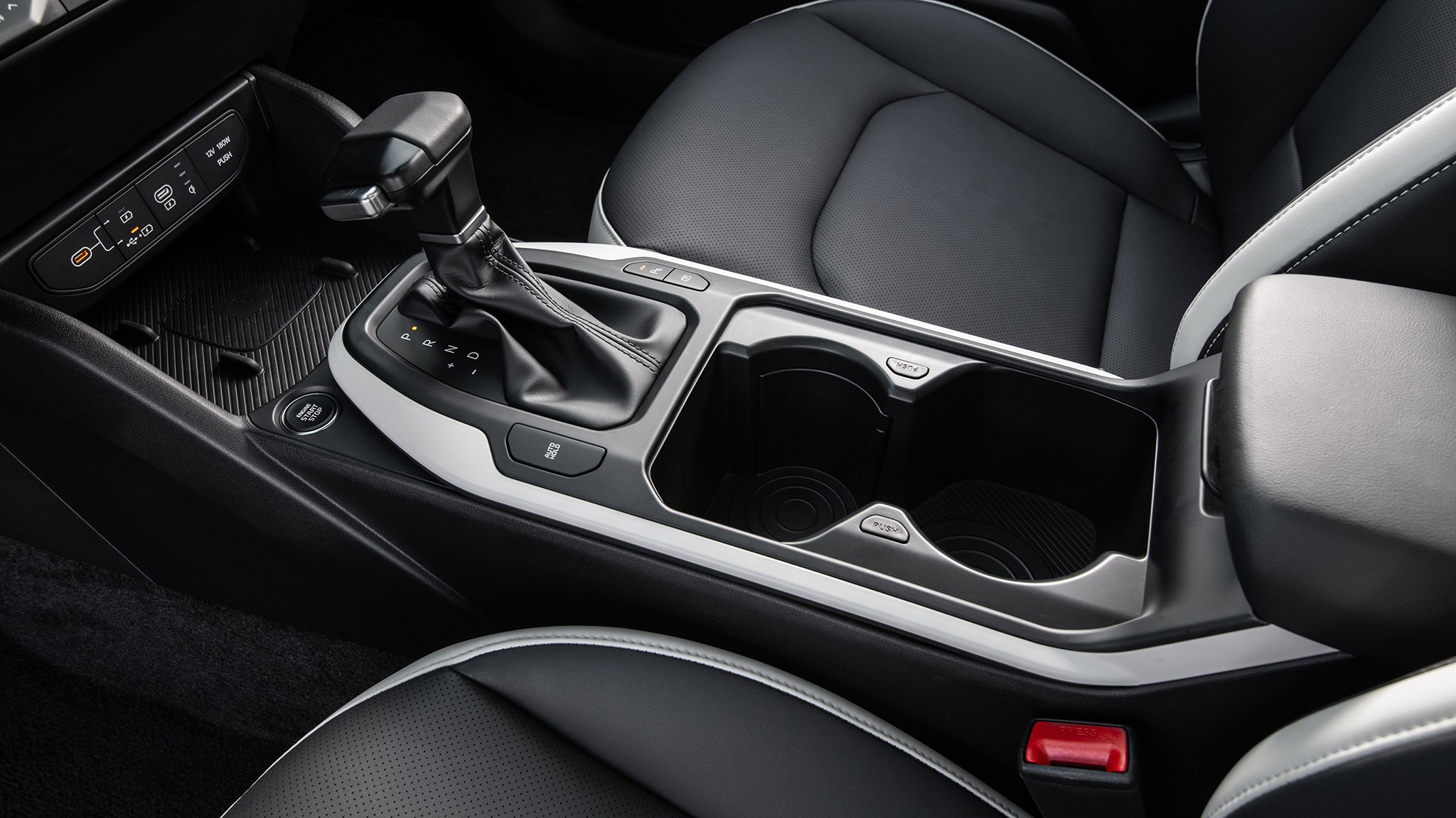 2025 Kia K4 sedan and hatchback 4