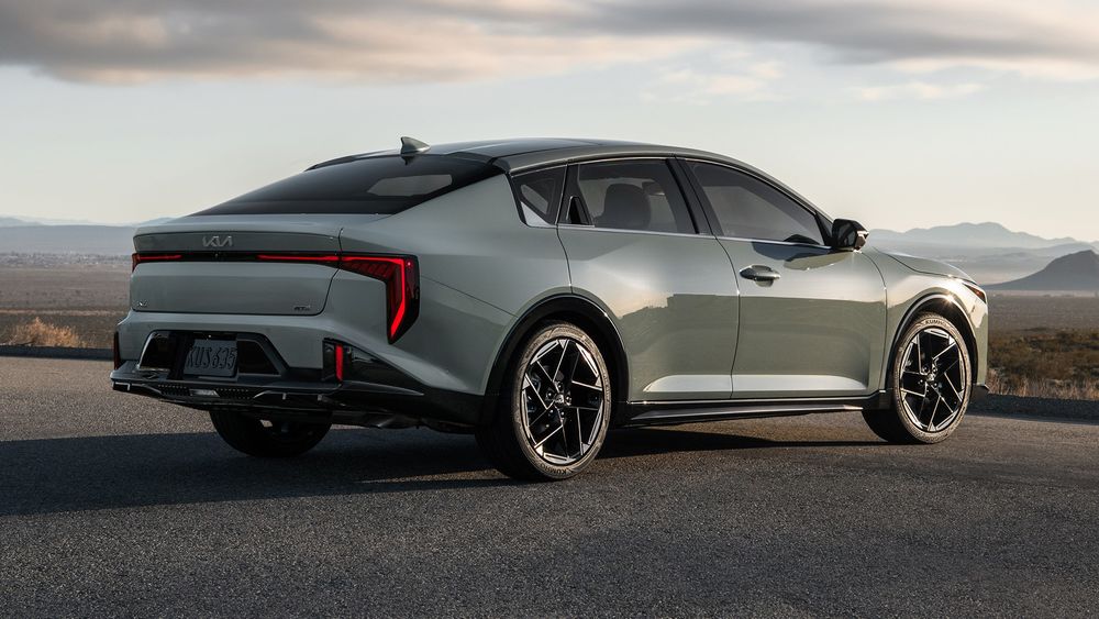 2025 Kia K4 sedan and hatchback 12