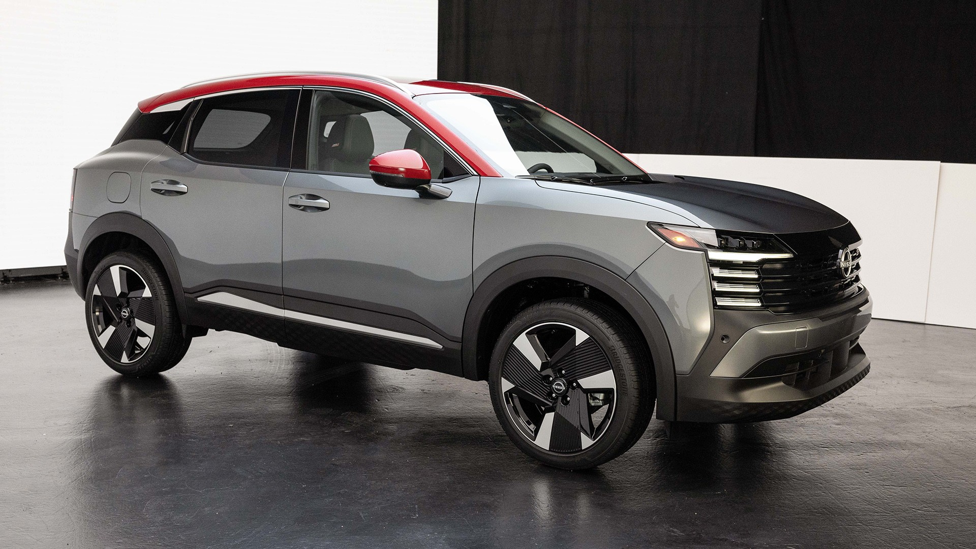 007 2025 Nissan Kicks