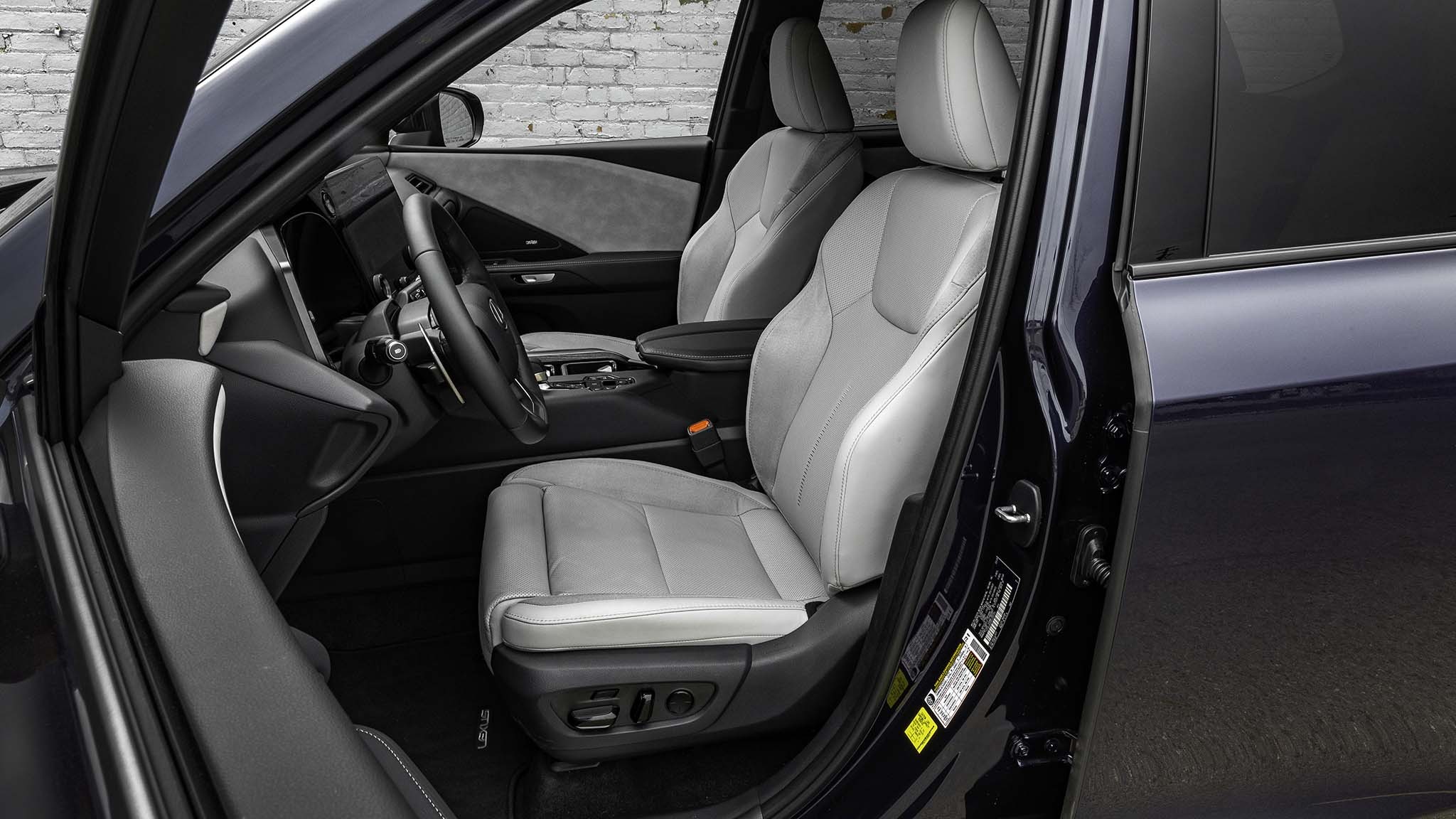 017 2024 lexus tx550h plug in hybrid driver seat