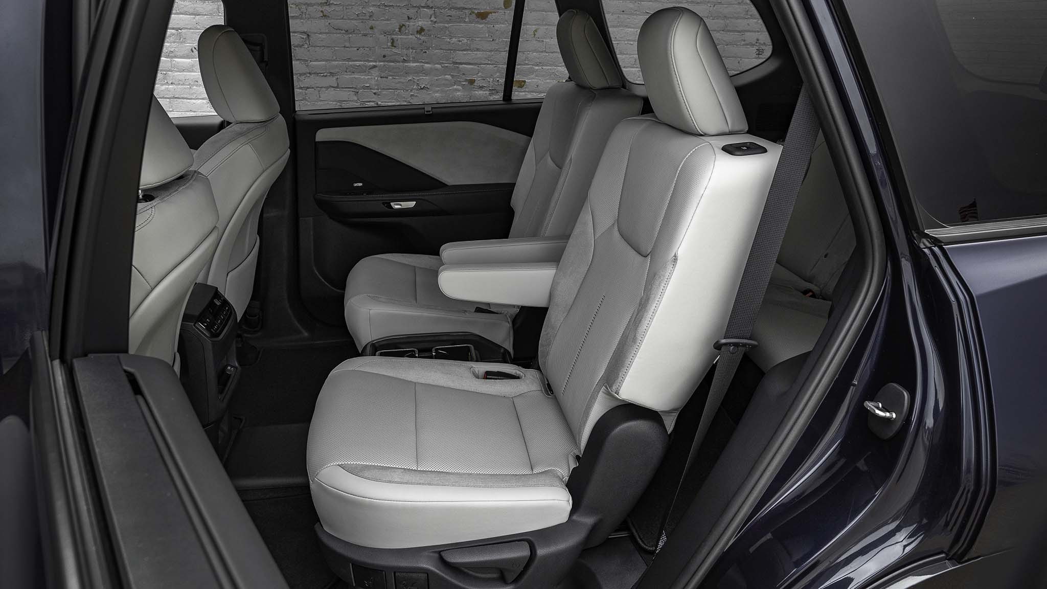 018 2024 lexus tx550h plug in hybrid middle seats