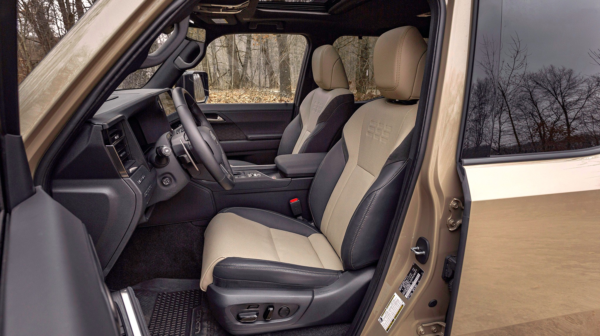 048 2024 Lexus GX550h Overtrail  vs 2023 Land Rover Defender 110SE