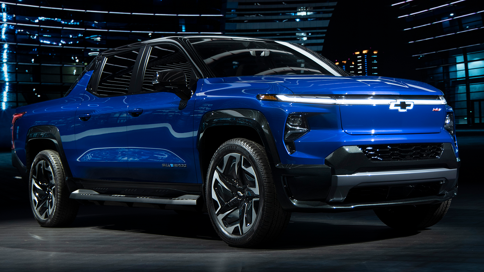 2024 Chevrolet Silverado EV RST First Edition front 2