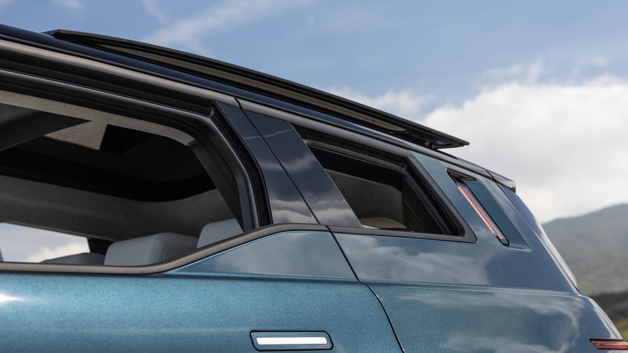 022 2024 Fisker Ocean