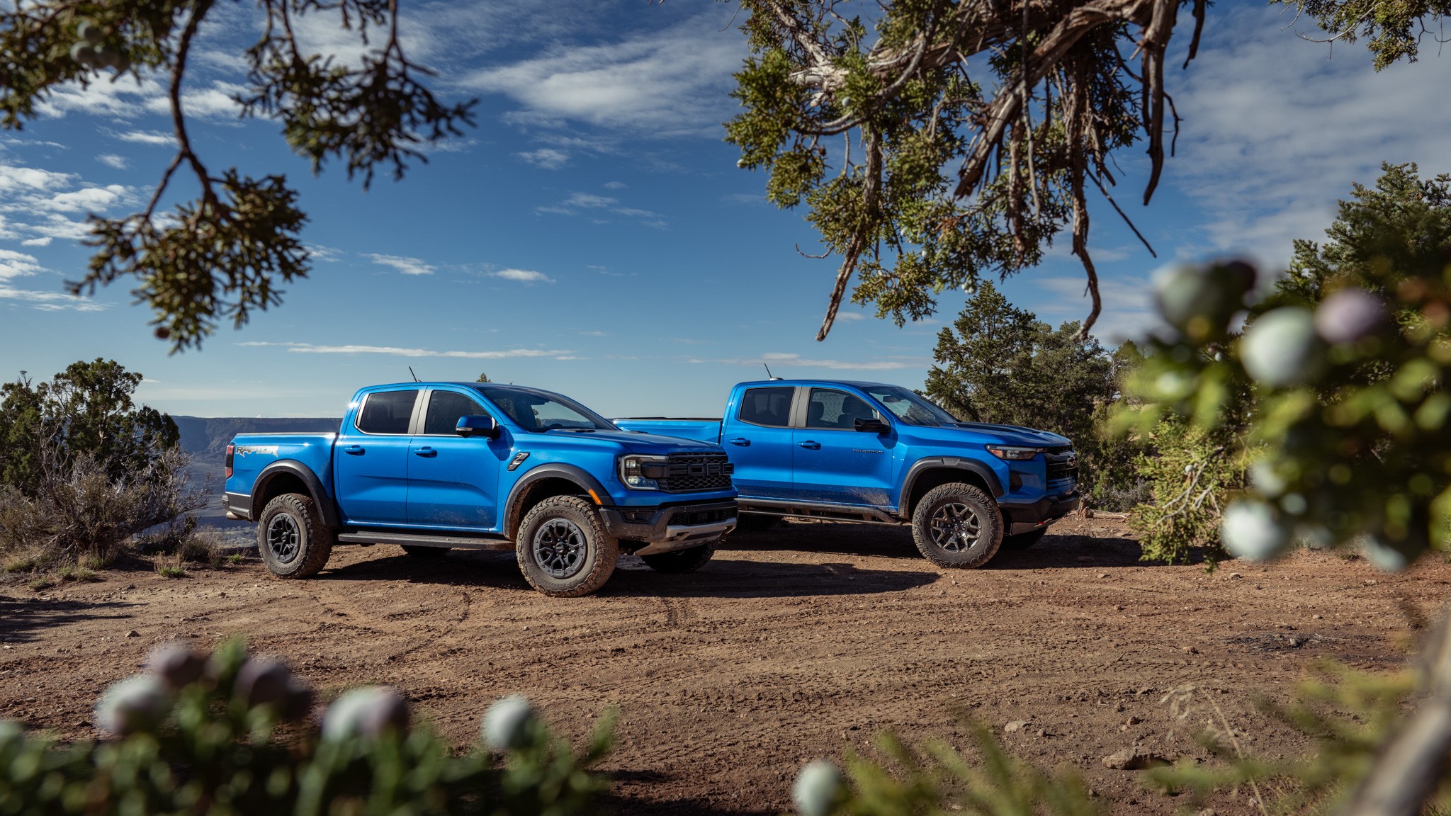 013 2024 Chevy Colorado ZR2 vs Ford Ranger Raptor