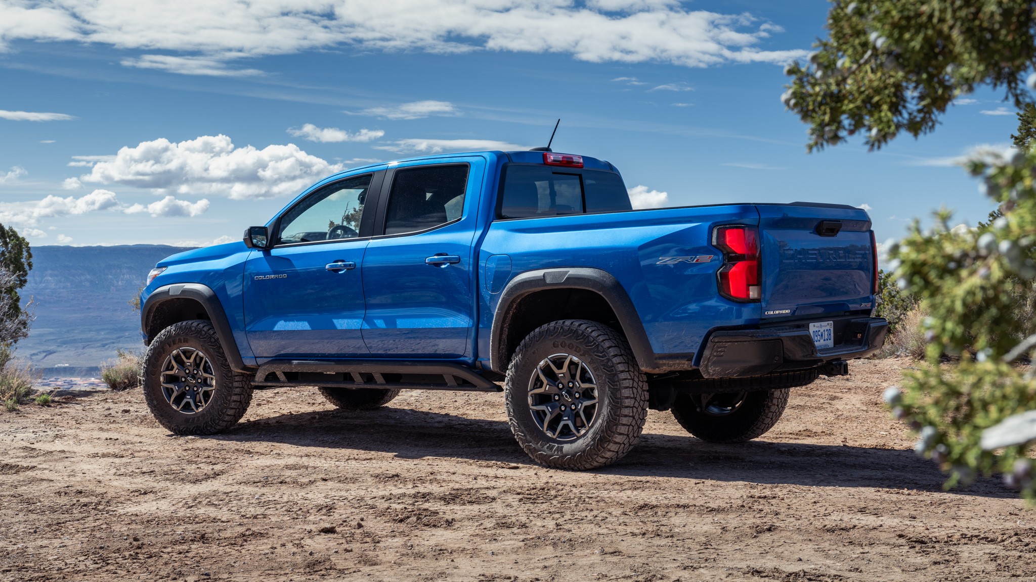 049 2024 Chevy Colorado ZR2