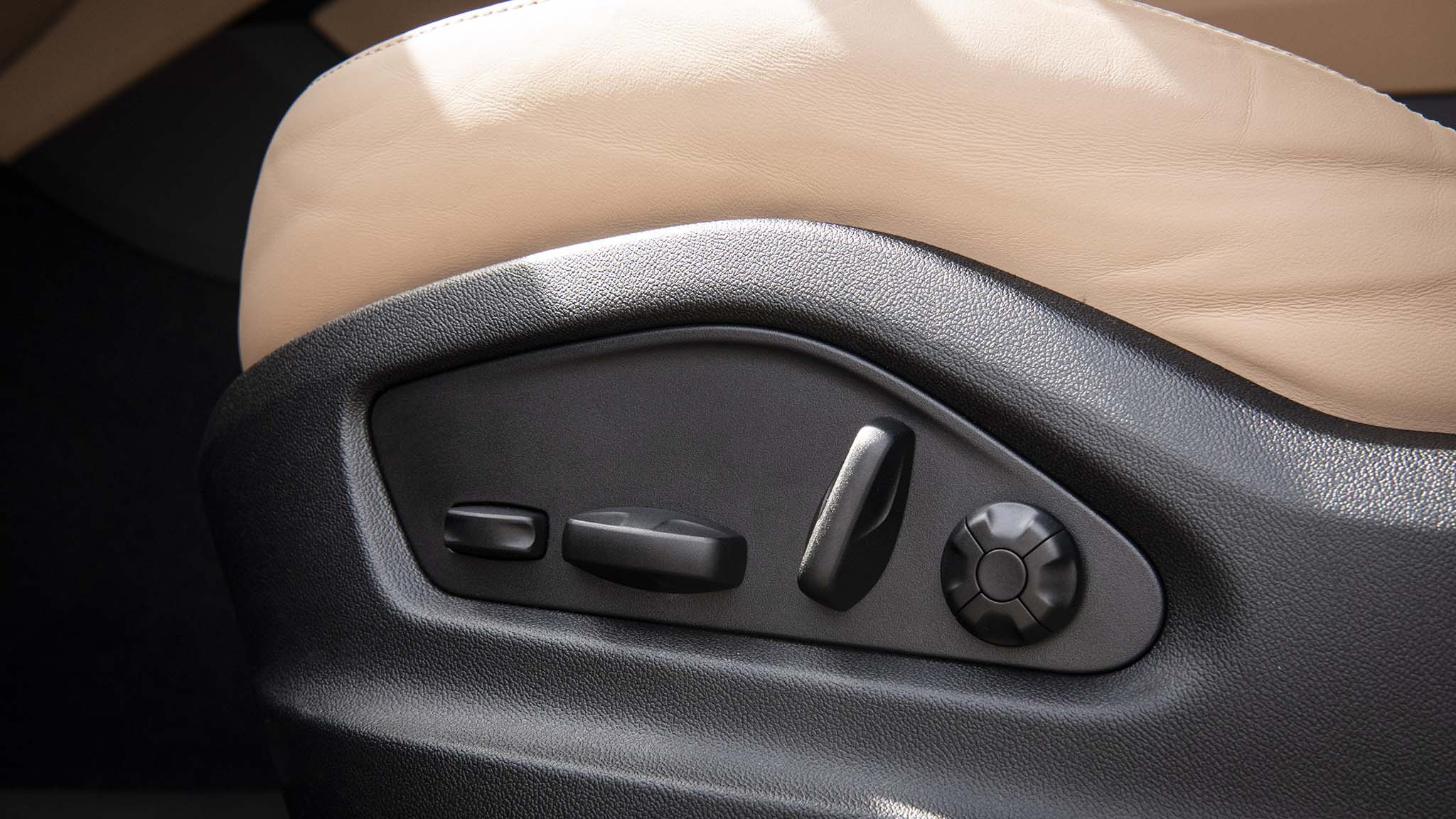 012 2024 porsche cayenne v6 first test