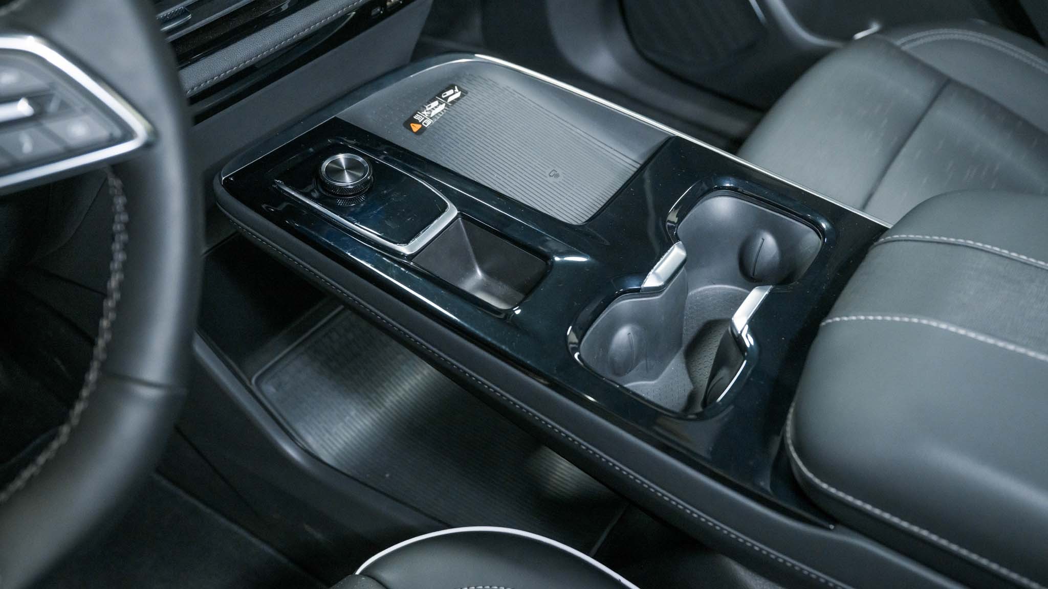 016 2025 buick enclave first look center console