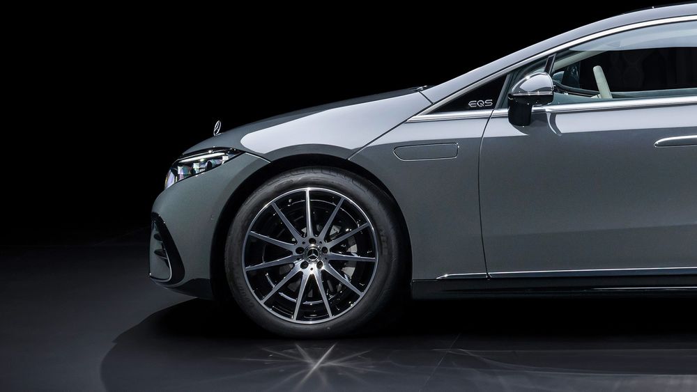 2025 Mercedes Benz EQS EV sedan 11