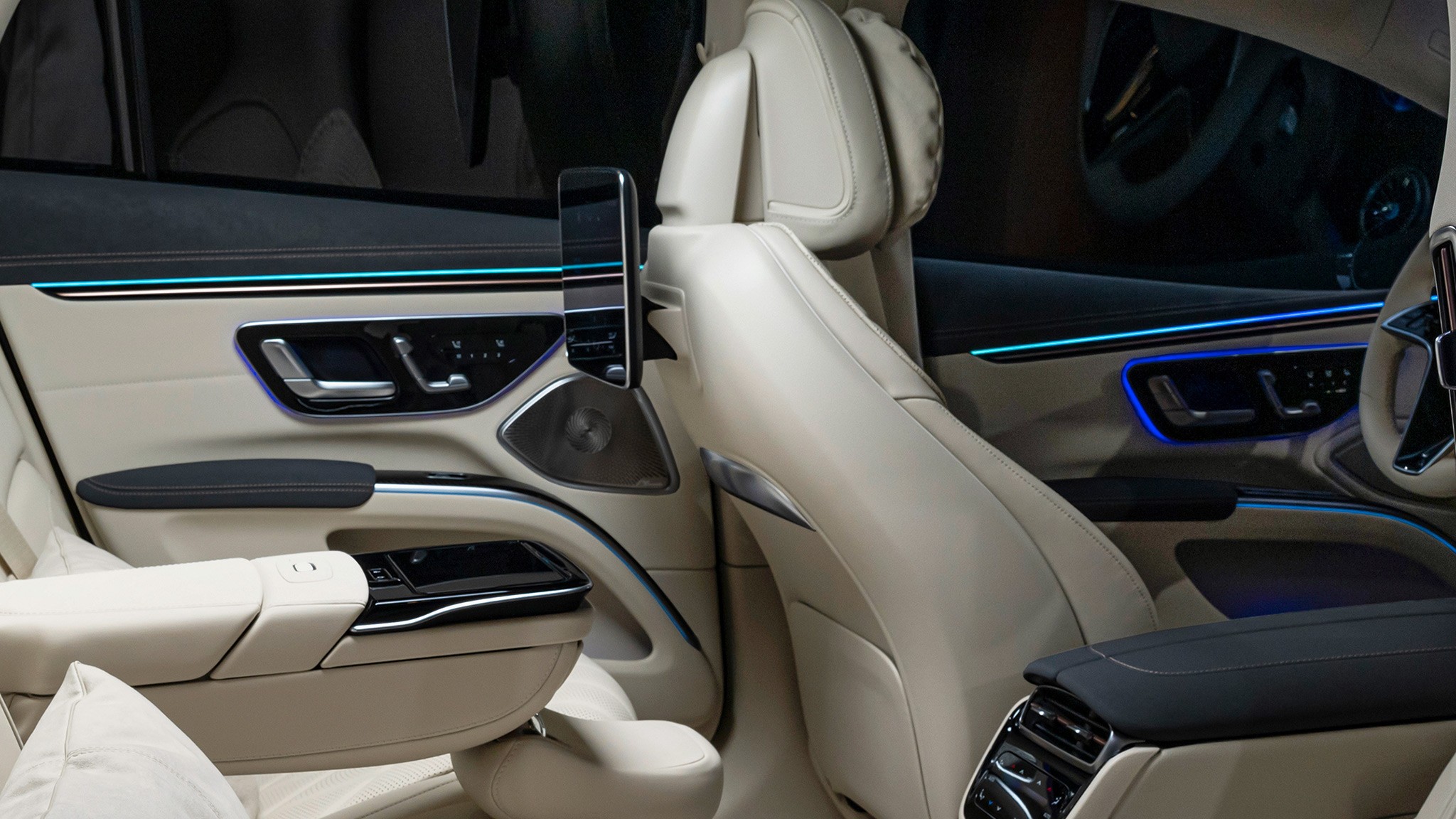 2025 Mercedes Benz EQS EV sedan 13