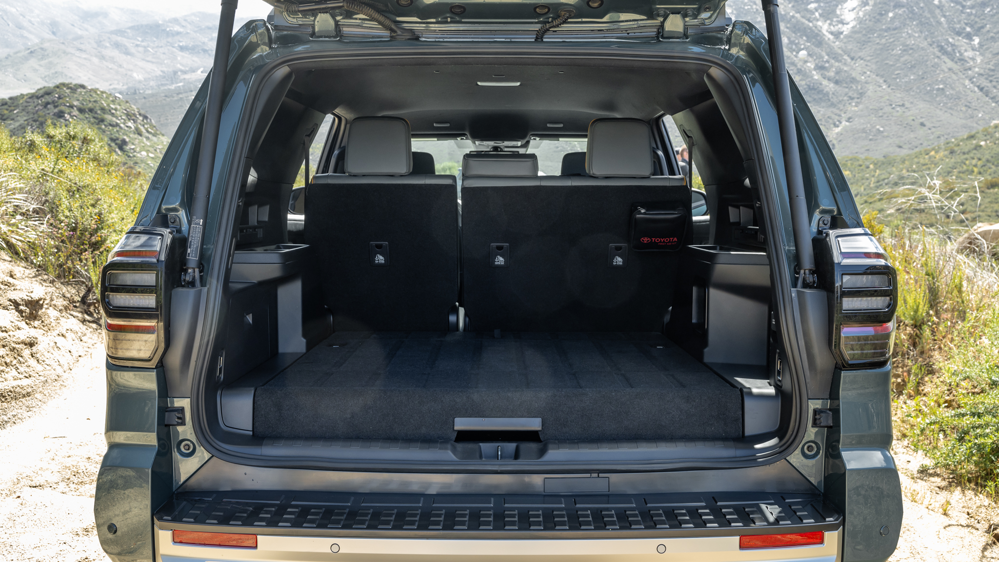 011 2025 Toyota 4Runner Trailhunter