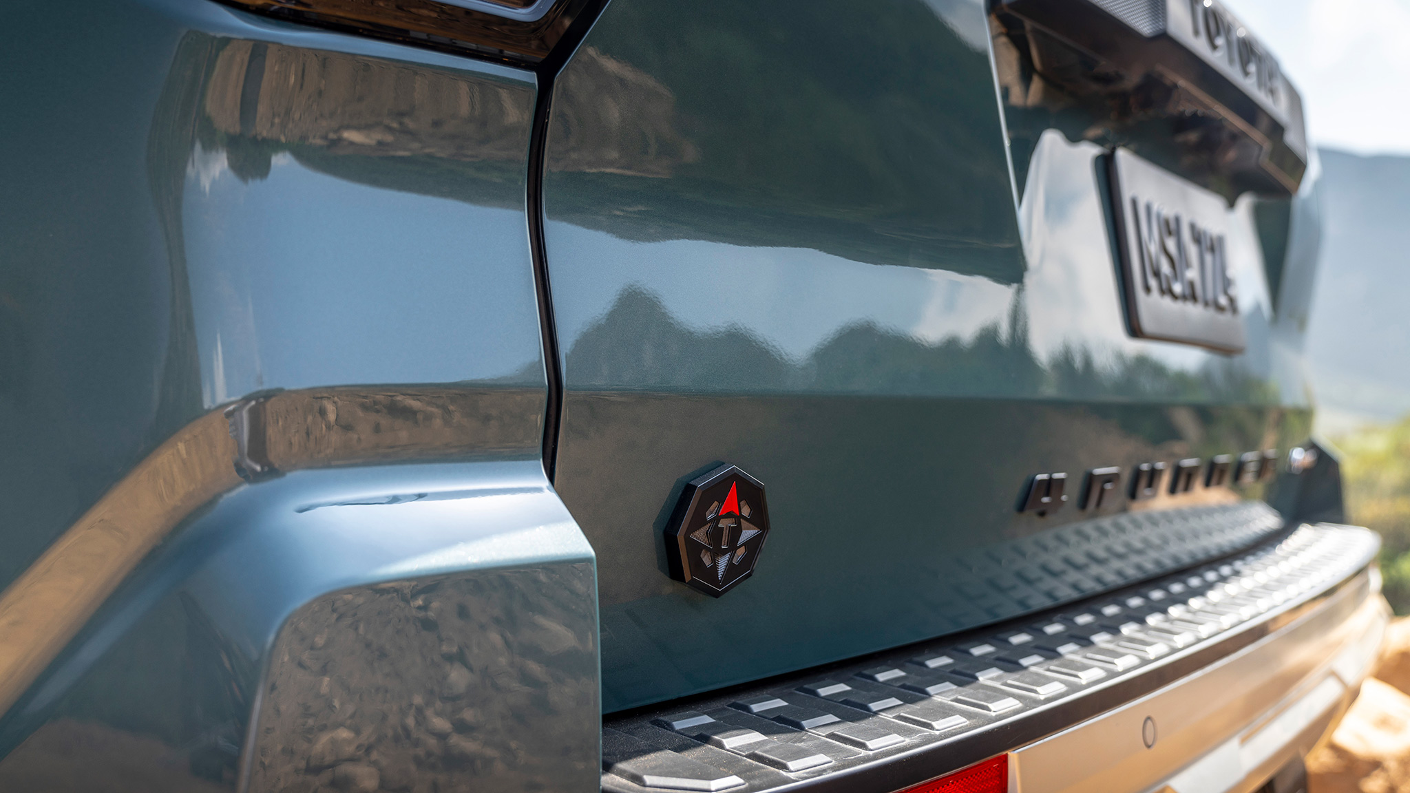 2025 Toyota 4Runner Trailhunter exterior 1