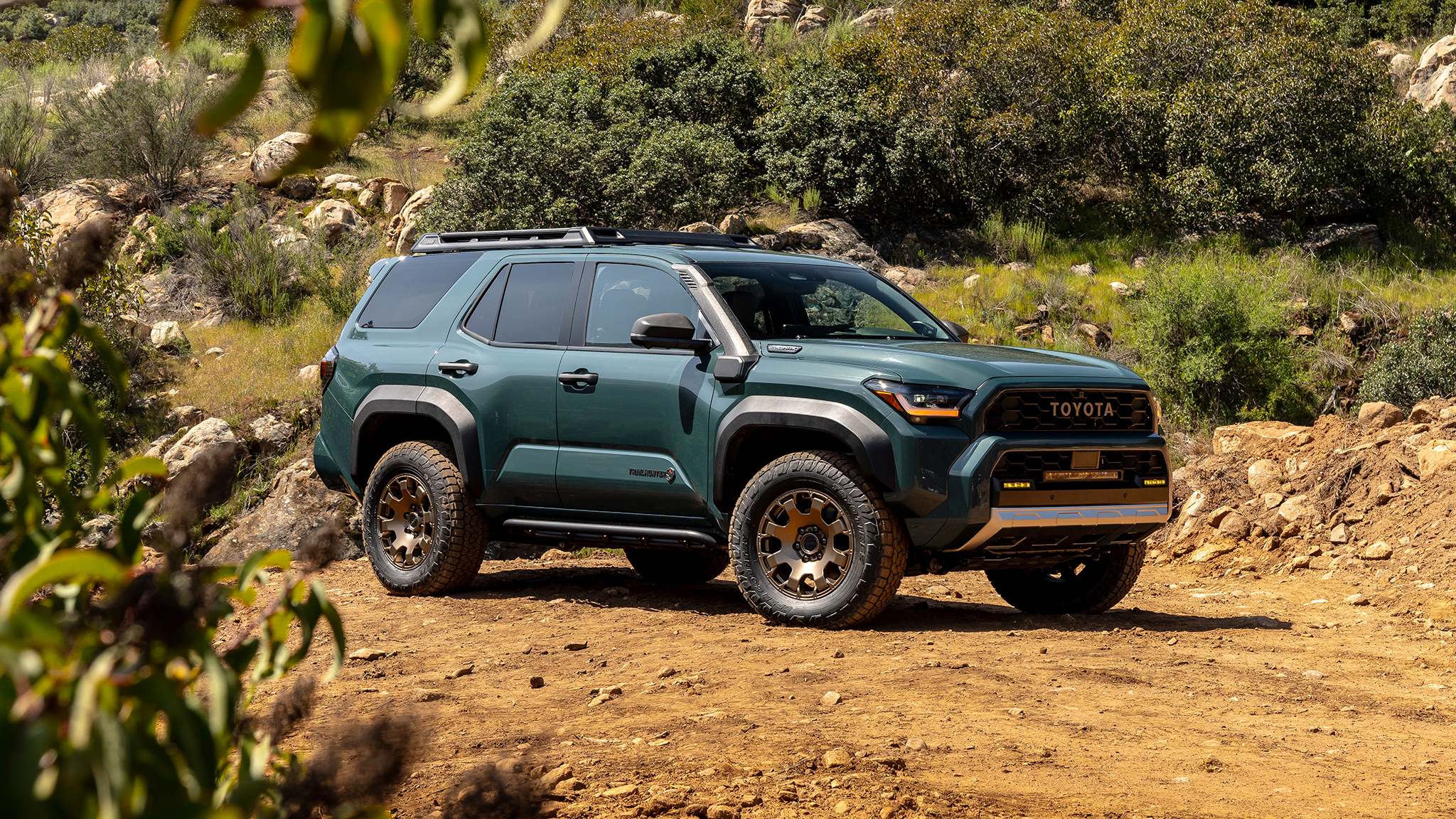 2025 Toyota 4Runner Trailhunter exterior 11