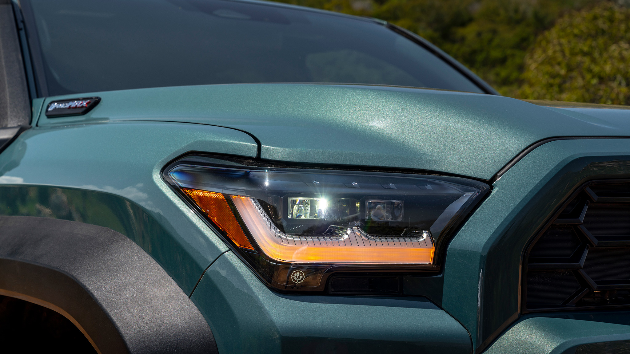 2025 Toyota 4Runner Trailhunter exterior 13