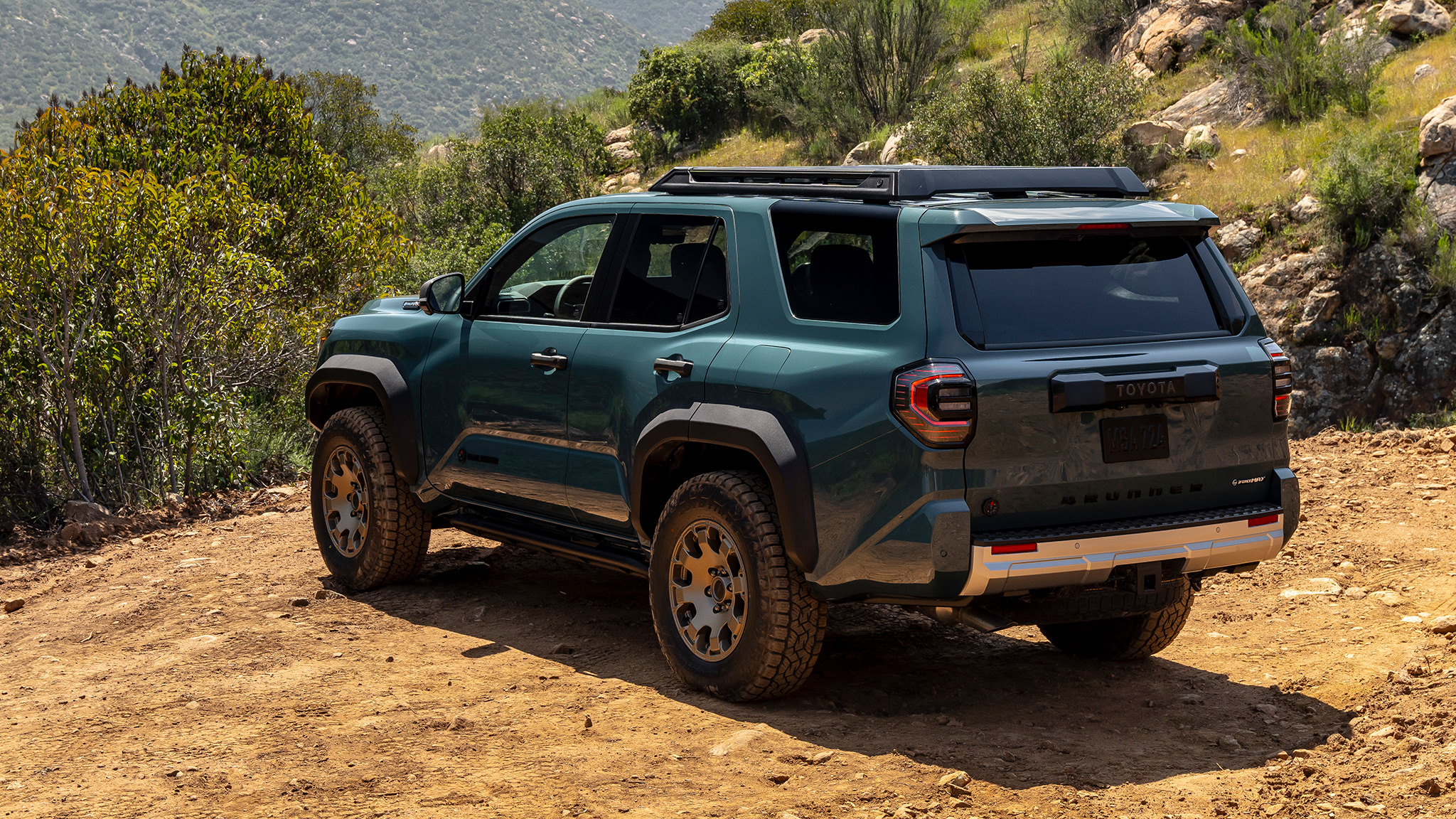 2025 Toyota 4Runner Trailhunter exterior 15