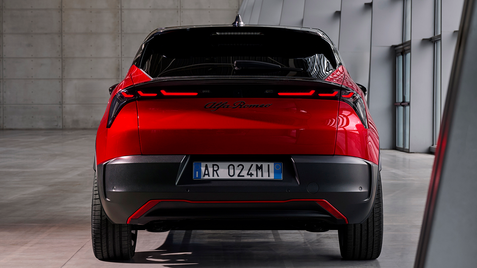 2025 Alfa Romeo Miilano SUV 17