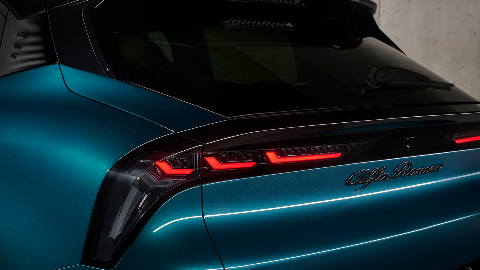 2025 Alfa Romeo Miilano SUV 5