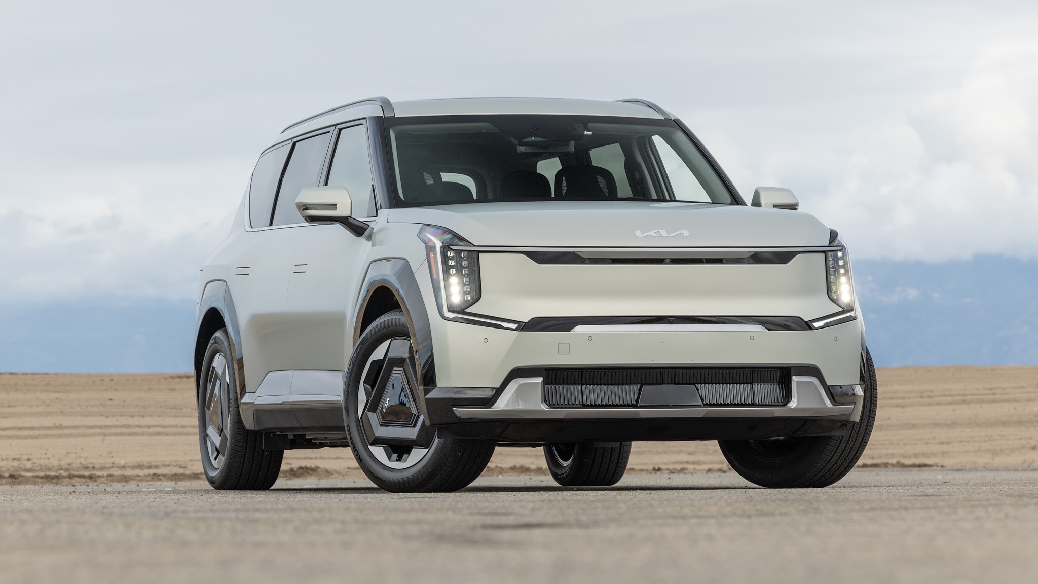 003 2024 Kia EV9 AWD