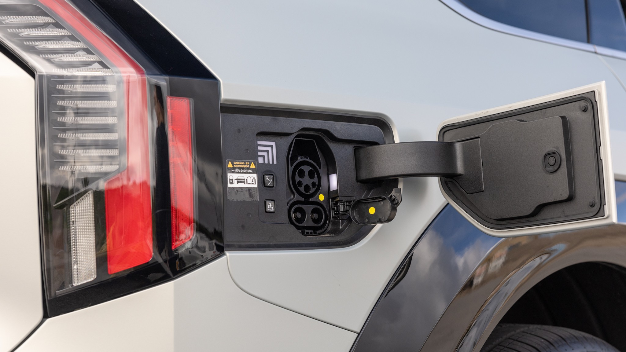 019 2024 Kia EV9 AWD