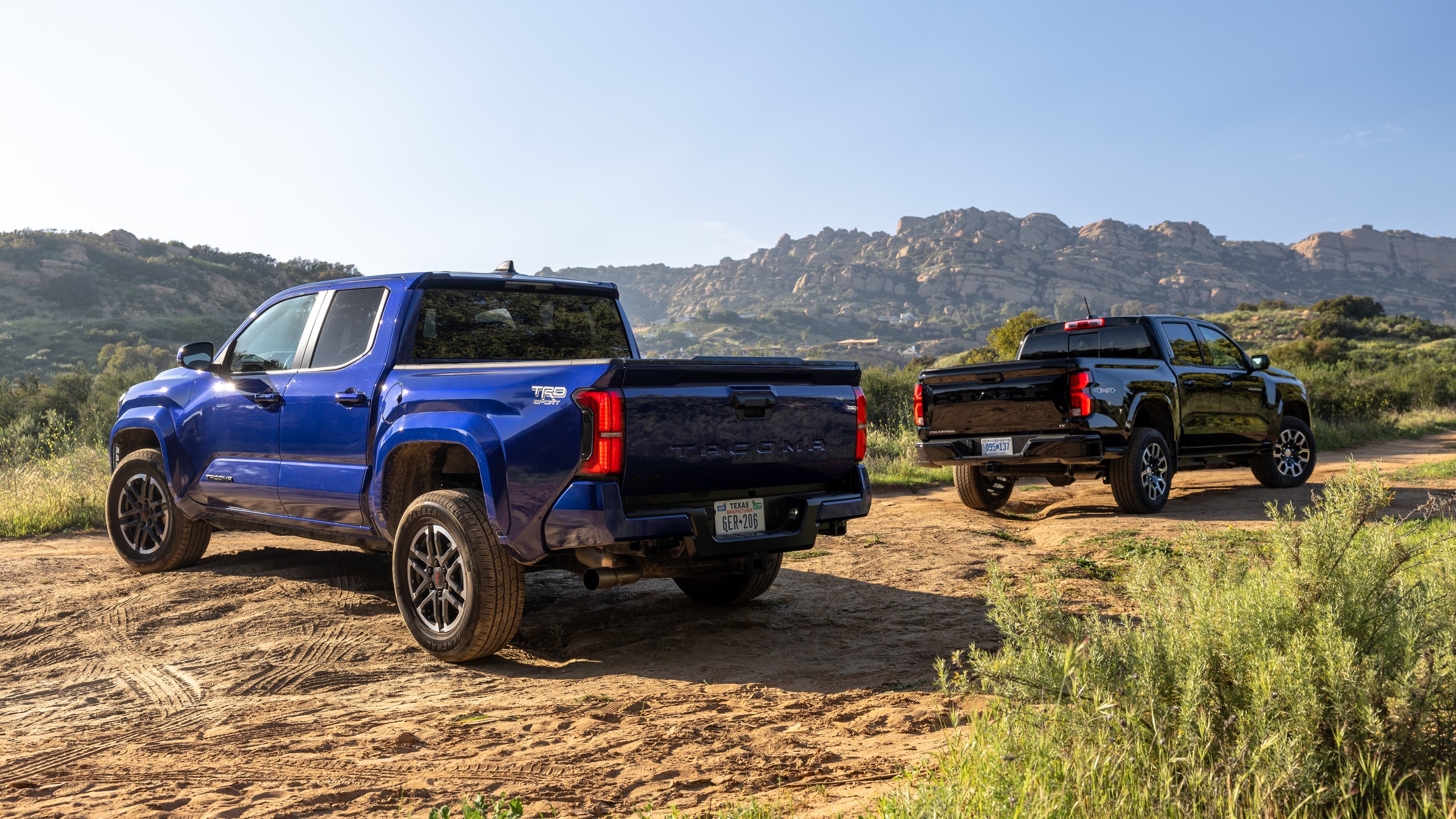 007 2024 toyota tacoma vs 2024 chevrolet colorado comparison