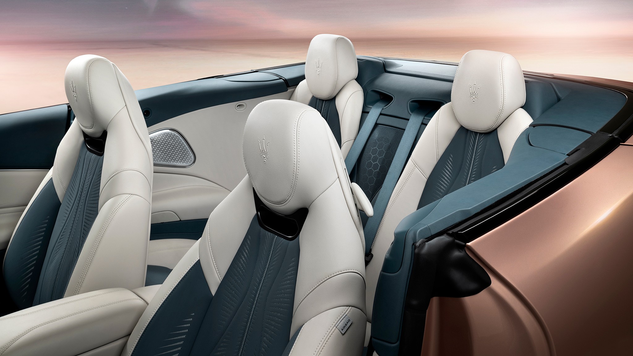 37 2024 Maserati GranCabrio Folgore