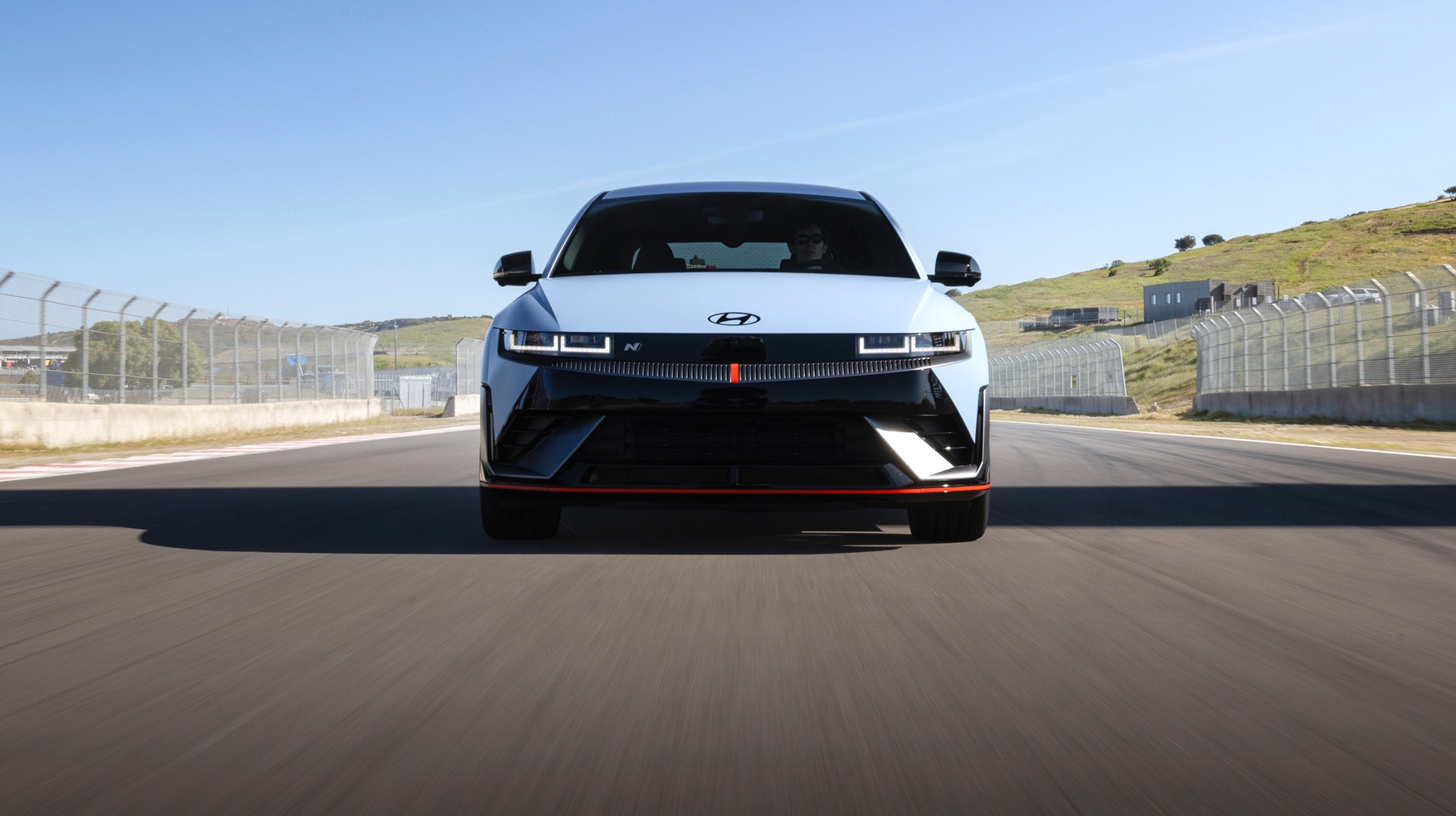 59603 2025 Hyundai Ioniq 5N Track